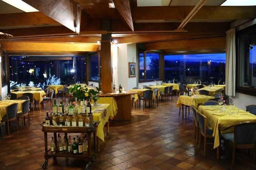 Residence Golf Club Ristorante Centanni Bagno A Ripoli Exterior photo